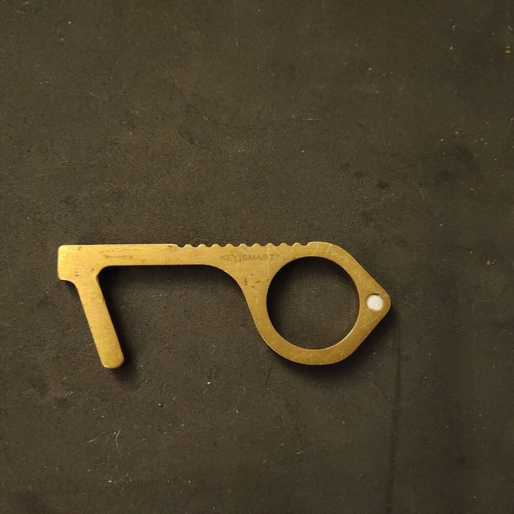 Keysmart CleanKey Keychain - Gold - Picture 1 of 2